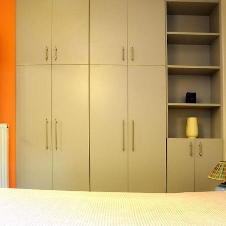 Olive And Orange Apartment ไมส์ตราส ภายนอก รูปภาพ